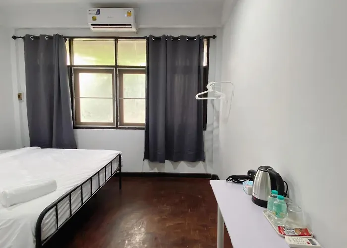 Zzz The Giant Swing - เสาชิงช้า ศาลเจ้าพ่อเสือ Apartment Bangkok