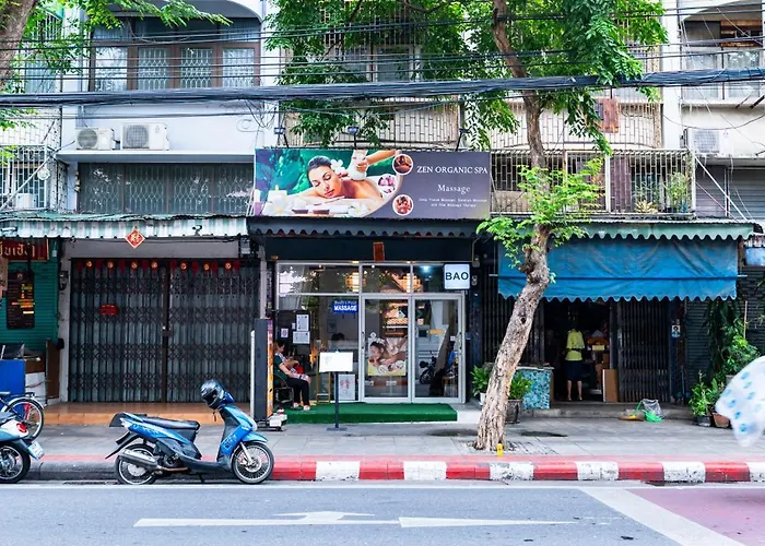 Apartment Zzz The Giant Swing - เสาชิงช้า ศาลเจ้าพ่อเสือ *